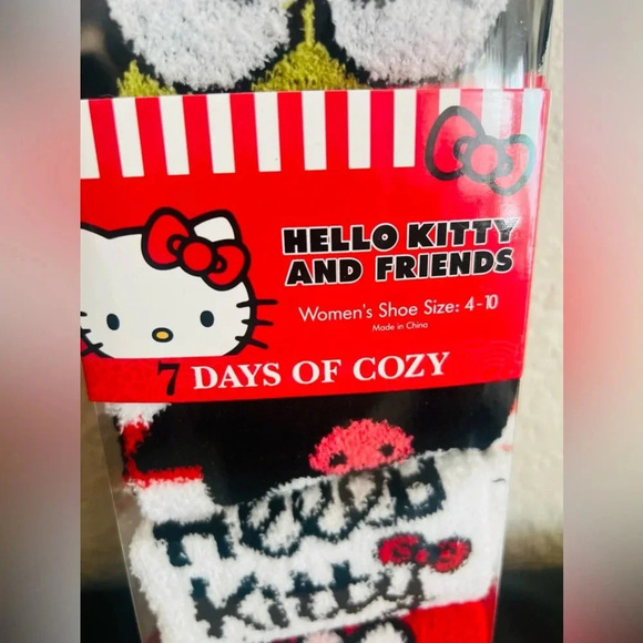 HELLO KITTY SEVEN DAYS OF COZY SOFT SET OF 7 Sanrio brand - Picture 2 of 3